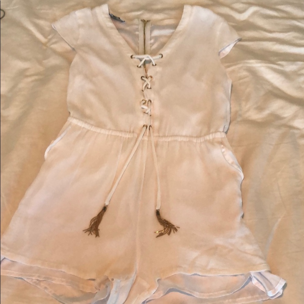 Bebe lace up romper